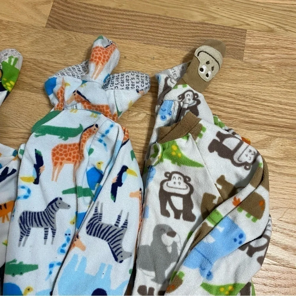 Carter’s Fleece Footed Pajamas 18 mos Dinosaurs Animals Giraffe Monkey Zebra